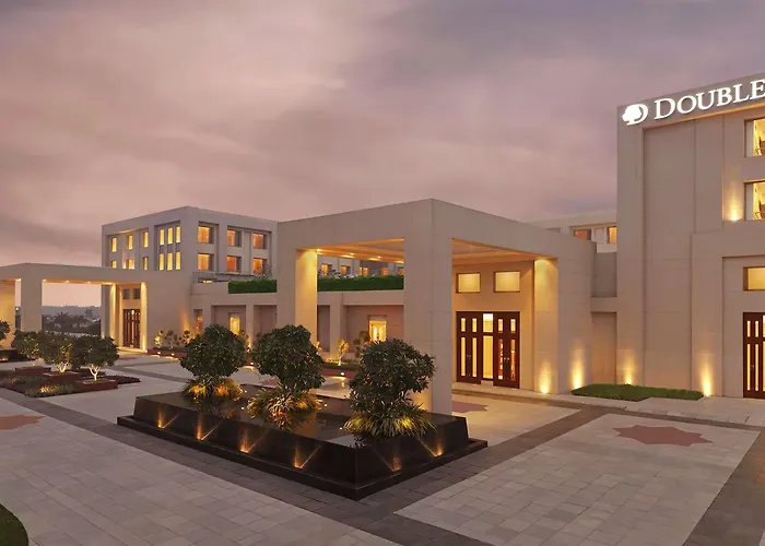 Doubletree By Hilton Agra